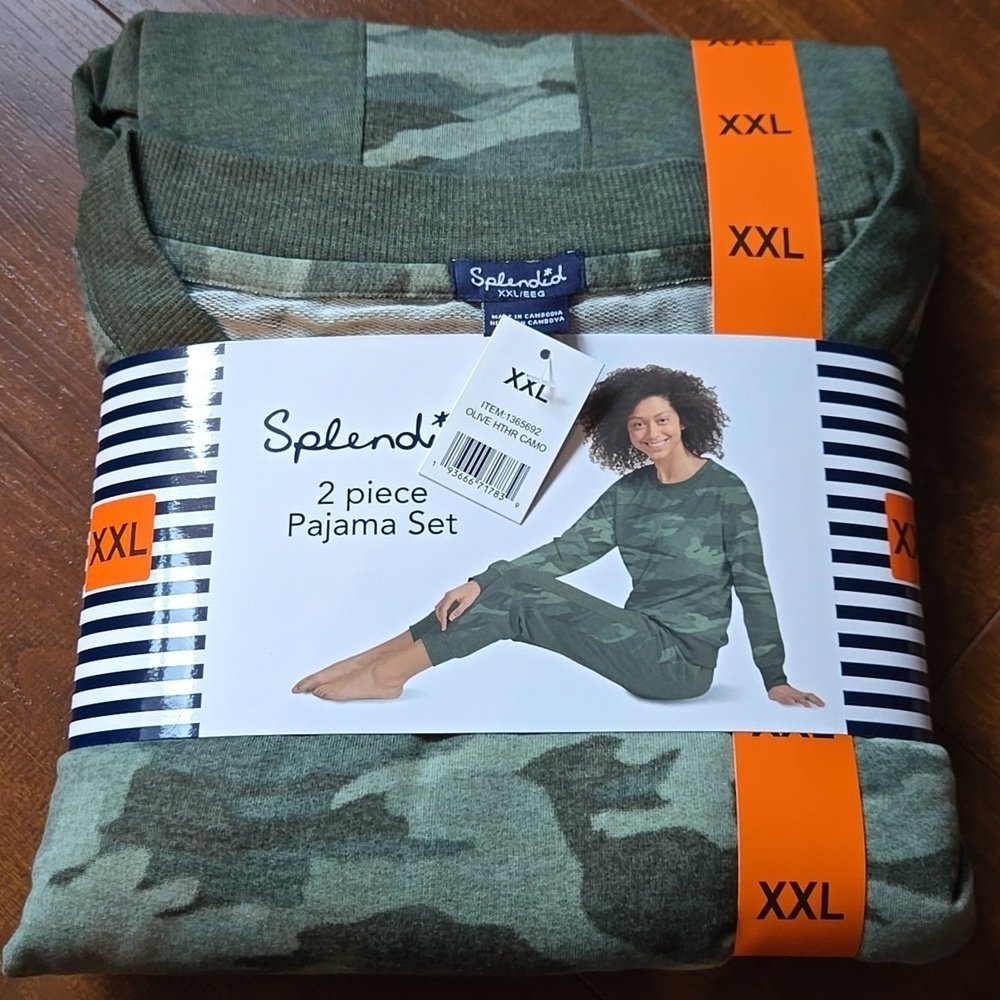 Splendid 2 Piece Pajama Set